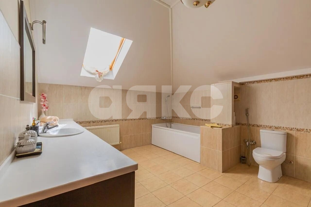 Фото №6: Дом 184&nbsp;м² + 4.9&nbsp;сот., 2&nbsp;эт. - Батайск, ул. Кооперативная, 123