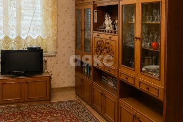 Фото №1: 3-комнатная квартира 48 м², 2/5 эт. - Лутугино, ул. Гагарина, 20