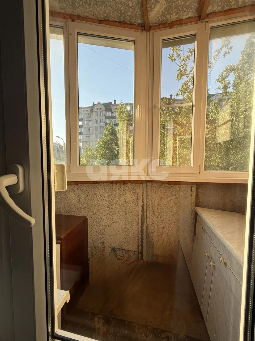 Фото №8: 3-комнатная квартира 67&nbsp;м², 3/9&nbsp;эт. - Волгоград, Дзержинский, 133-й, р. Семь Ветров, ул. 8-й Воздушной Армии, 52