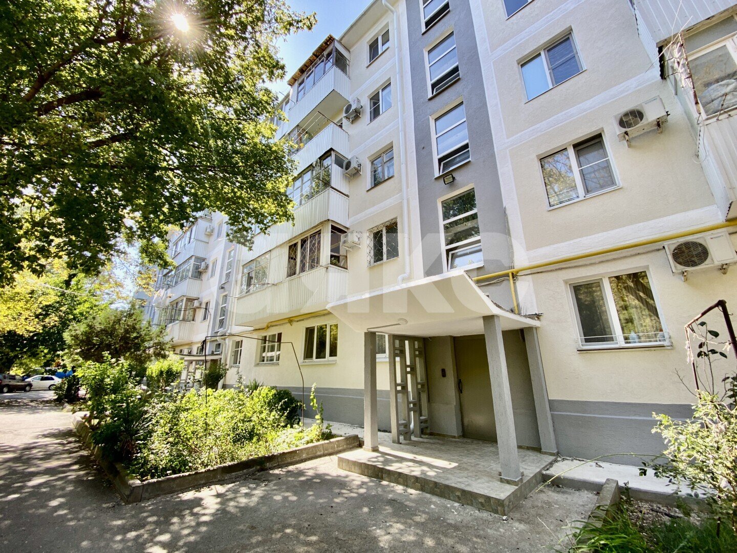 Фото №1: 2-комнатная квартира 44&nbsp;м², 5/5&nbsp;эт. - Анапа, ул. Ленина, 68А