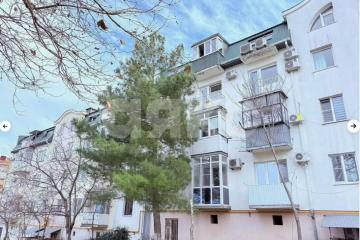 Фото №1: 2-комнатная квартира 62&nbsp;м², 4/4&nbsp;эт. - Геленджик, ул. Молодёжная, 5