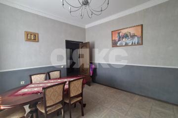 Фото №1: Дом 270 м² + 10 сот., 2 эт. - Кропоткин, мкр. Совхоз Виктория, ул. Дачная
