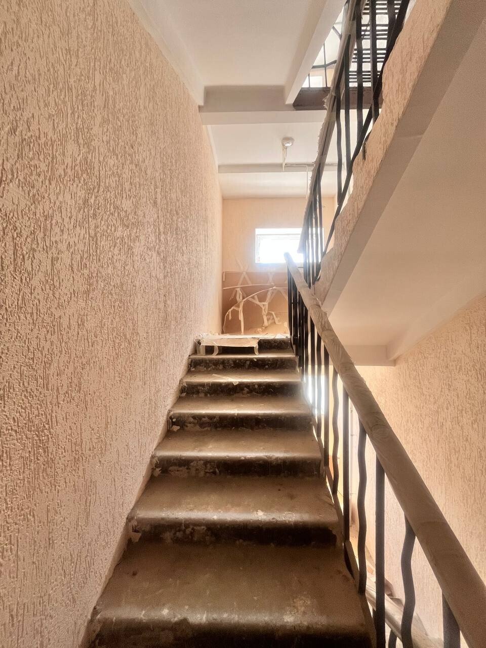 Фото №9: 1-комнатная квартира 37&nbsp;м², 9/9&nbsp;эт. - Мариуполь, р. Жовтневый, пр-кт Ленина, 110