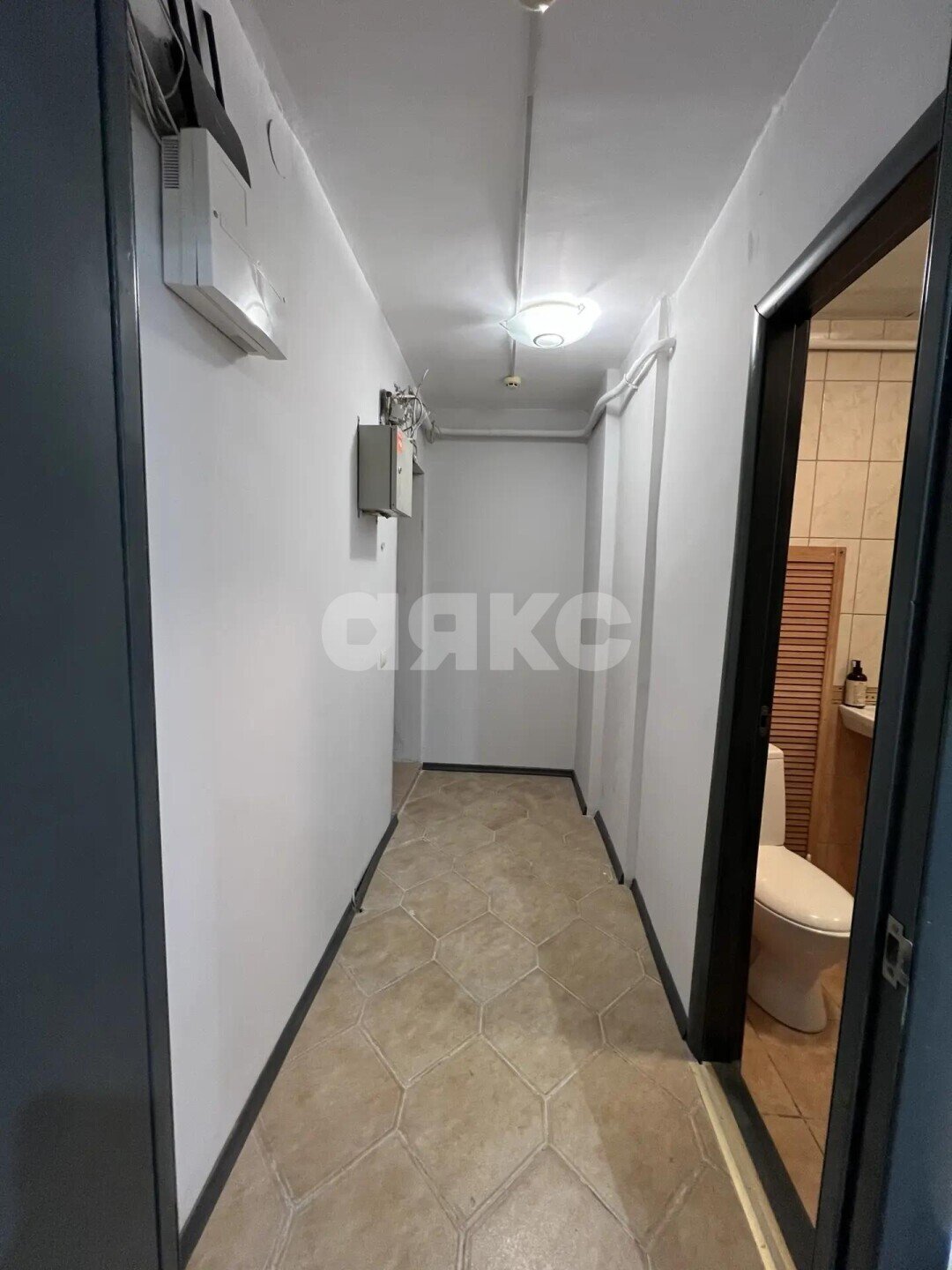 Фото №4: Коммерция 70&nbsp;м², 1/5&nbsp;эт. - Луганск, р. Ленинский, ул. 50-летия образования СССР, 57