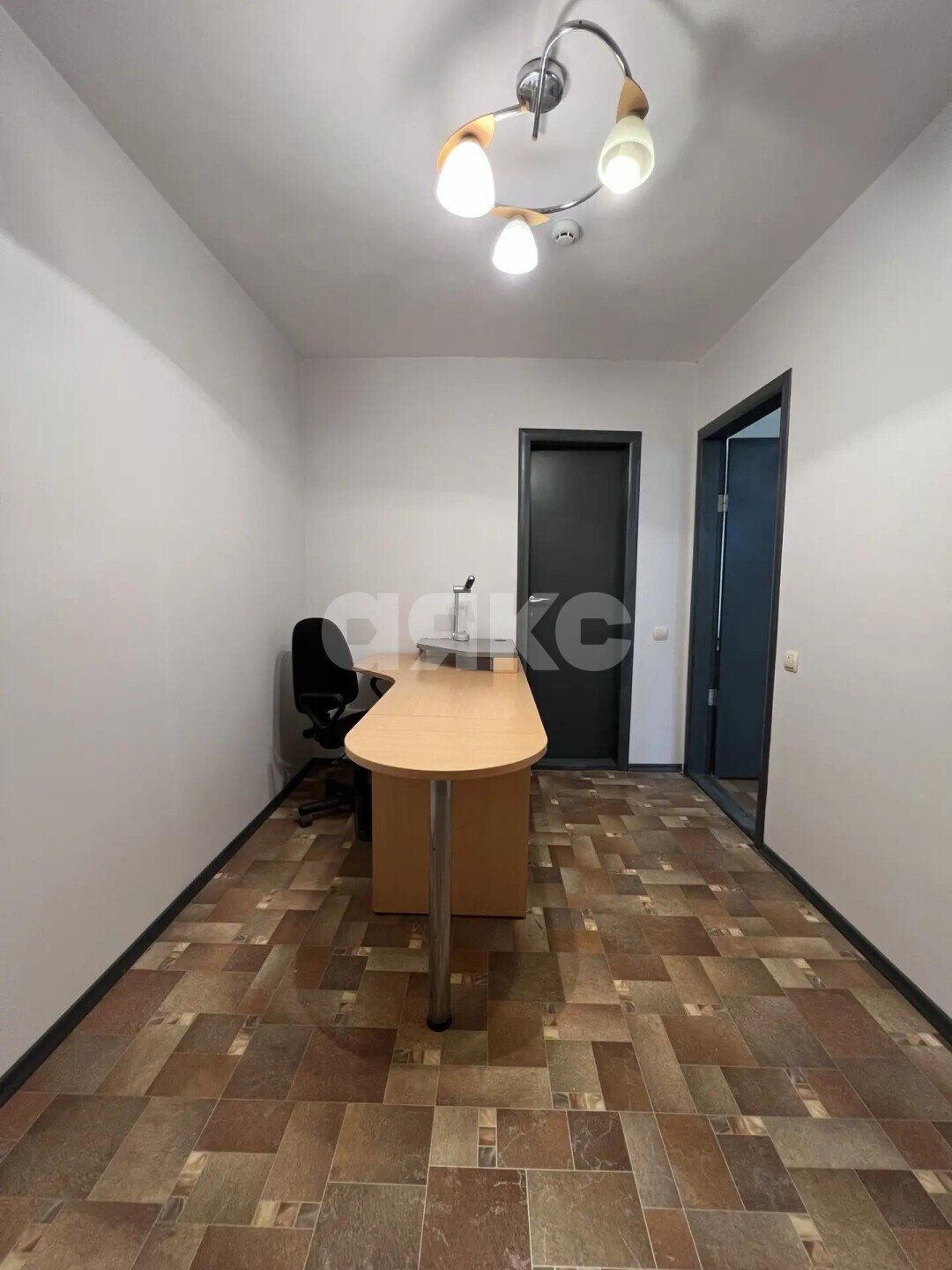 Фото №9: Коммерция 70&nbsp;м², 1/5&nbsp;эт. - Луганск, р. Ленинский, ул. 50-летия образования СССР, 57