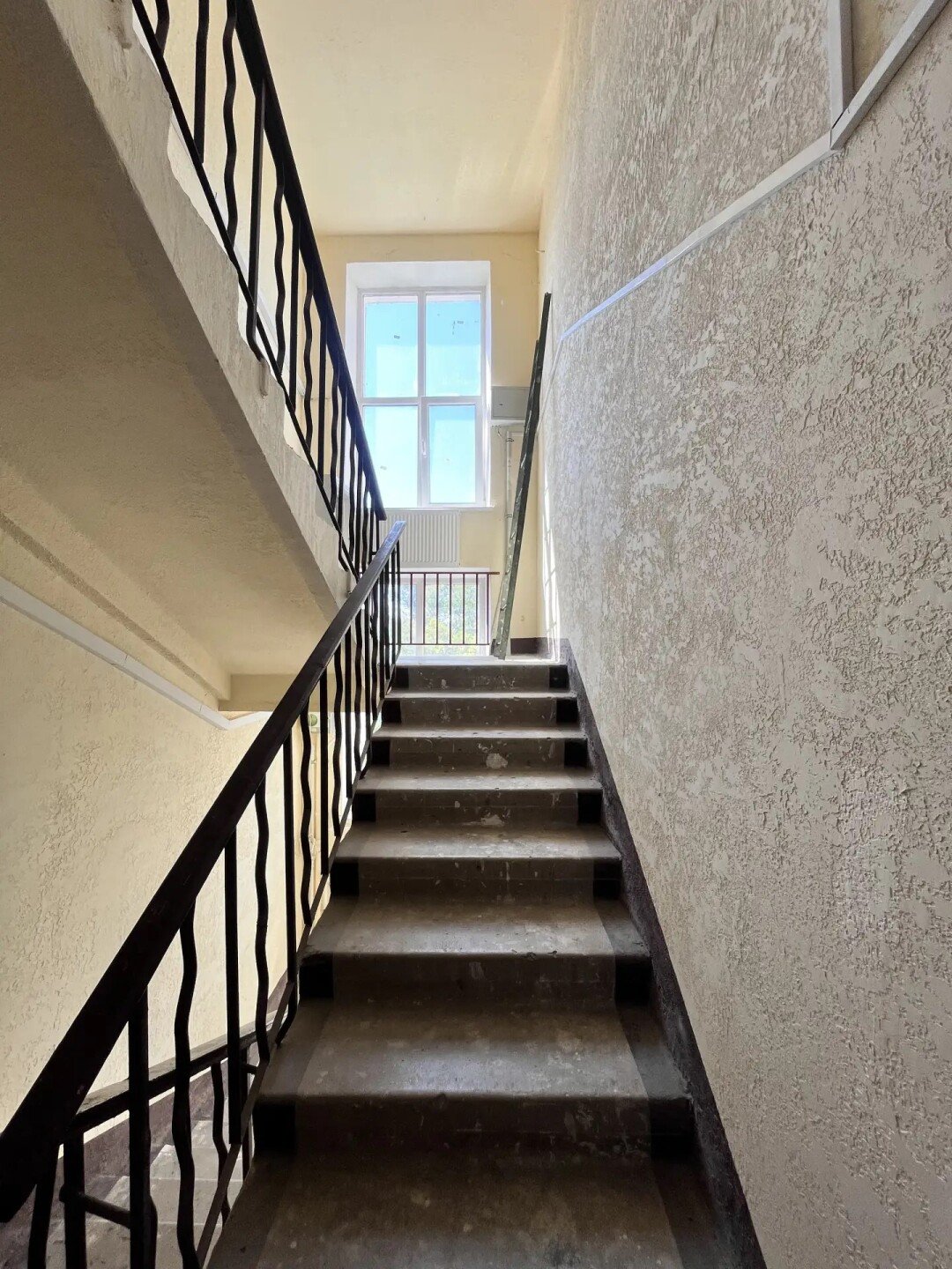 Фото №6: 2-комнатная квартира 49&nbsp;м², 5/5&nbsp;эт. - Мариуполь, р. Жовтневый, ул. Куприна, 23