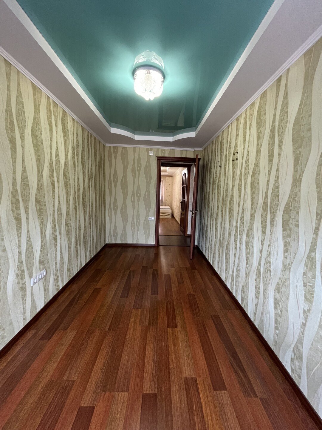 Фото №8: 3-комнатная квартира 55&nbsp;м², 5/5&nbsp;эт. - Мариуполь, р. Ильичёвский, пр-кт Металлургов, 225