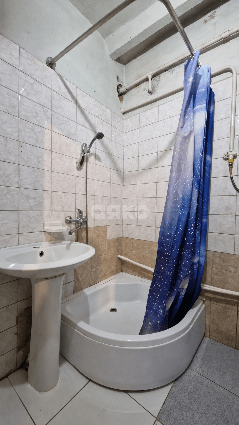 Фото №4: Комната 18&nbsp;м², 1/2&nbsp;эт. - Армавир, ул. Володарского, 141
