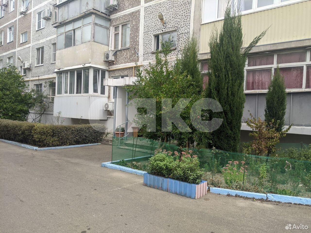 Фото №1: 1-комнатная квартира 34&nbsp;м², 2/4&nbsp;эт. - Геленджик, ул. Нахимова, 6