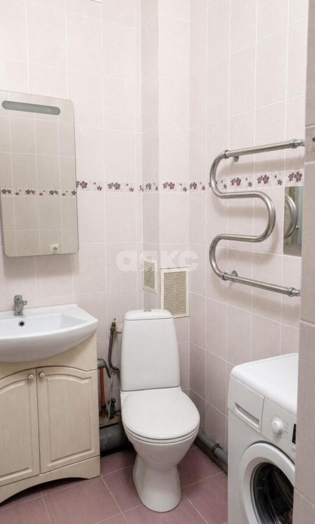 Фото №12: 2-комнатная квартира 52&nbsp;м², 1/3&nbsp;эт. - Горячий Ключ, мкр. Администрация, ул. Ленина, 207Б