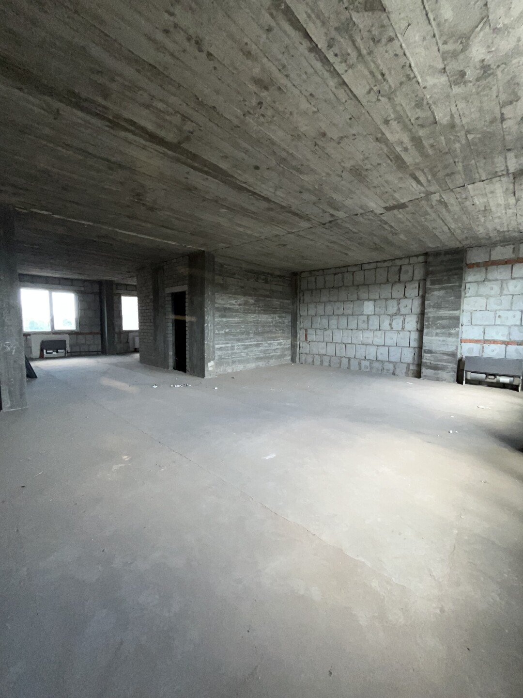 Фото №2: 4-комнатная квартира 191&nbsp;м², 2/10&nbsp;эт. - Мариуполь, р. Жовтневый, пр-кт Строителей, 108