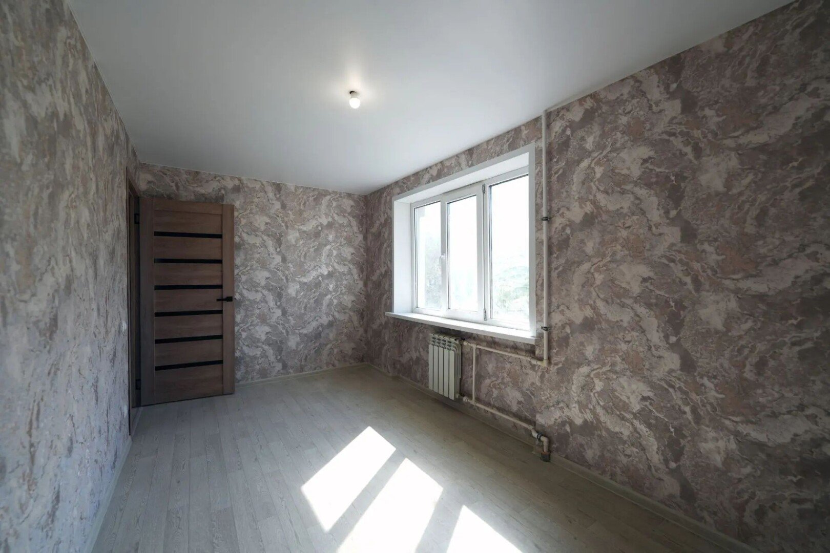 Фото №3: 3-комнатная квартира 52&nbsp;м², 4/5&nbsp;эт. - Мариуполь, р. Жовтневый, пр-кт Строителей, 105