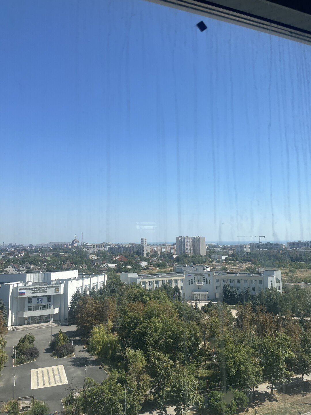 Фото №1: 4-комнатная квартира 191&nbsp;м², 10/10&nbsp;эт. - Мариуполь, р. Жовтневый, пр-кт Строителей, 108