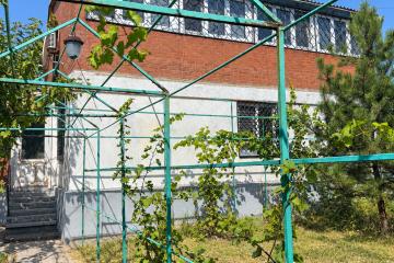 Фото №1: Дом 152 м² + 1383 сот., 2 эт. - Белосарайская Коса, ул. Безуха