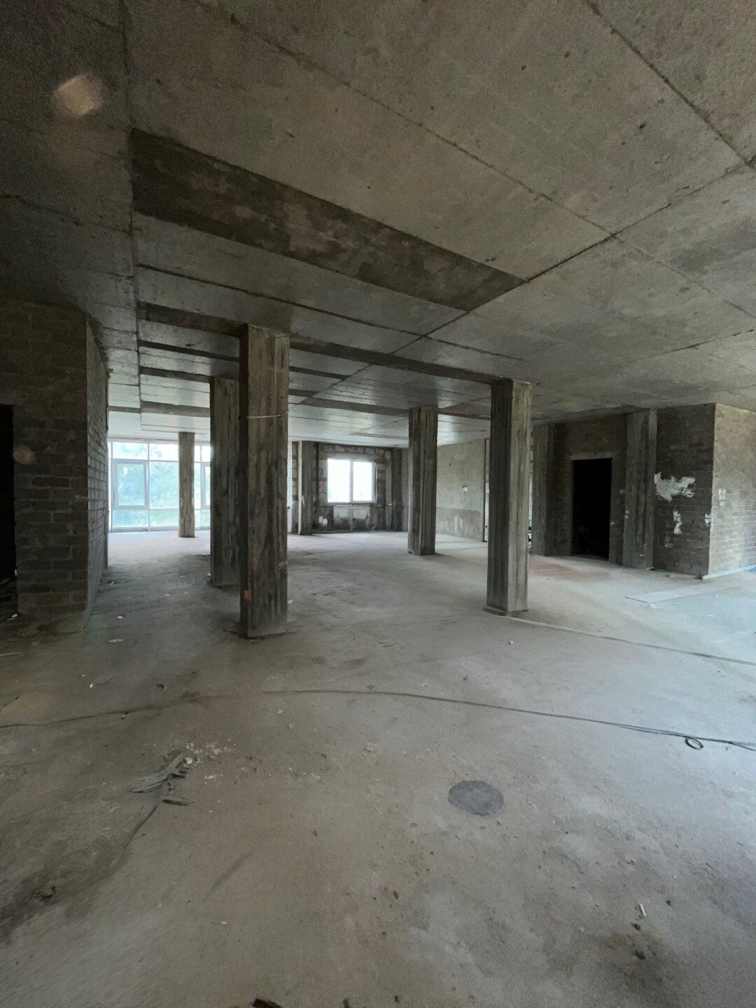 Фото №7: 4-комнатная квартира 208&nbsp;м², 3/10&nbsp;эт. - Мариуполь, р. Жовтневый, пр-кт Строителей, 108