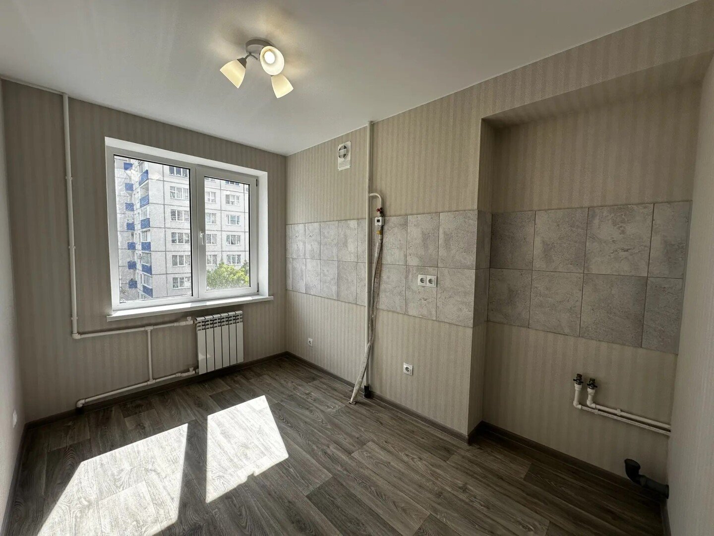 Фото №7: 3-комнатная квартира 57&nbsp;м², 5/9&nbsp;эт. - Мариуполь, Левобережный, мкр. Азовский, пр-кт Победы, 112