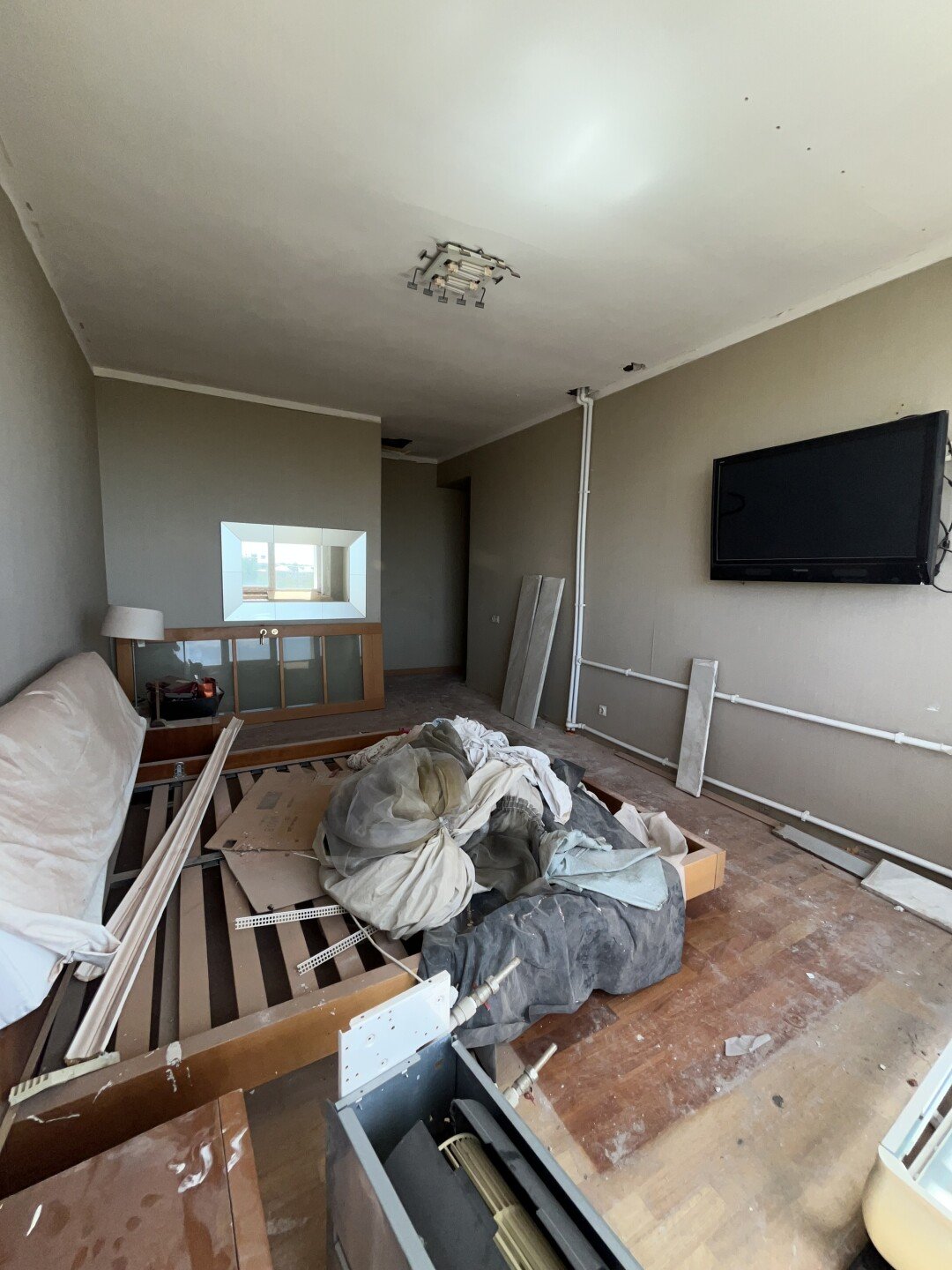 Фото №8: 3-комнатная квартира 153&nbsp;м², 4/9&nbsp;эт. - Мариуполь, р. Жовтневый, ул. Апатова, 129