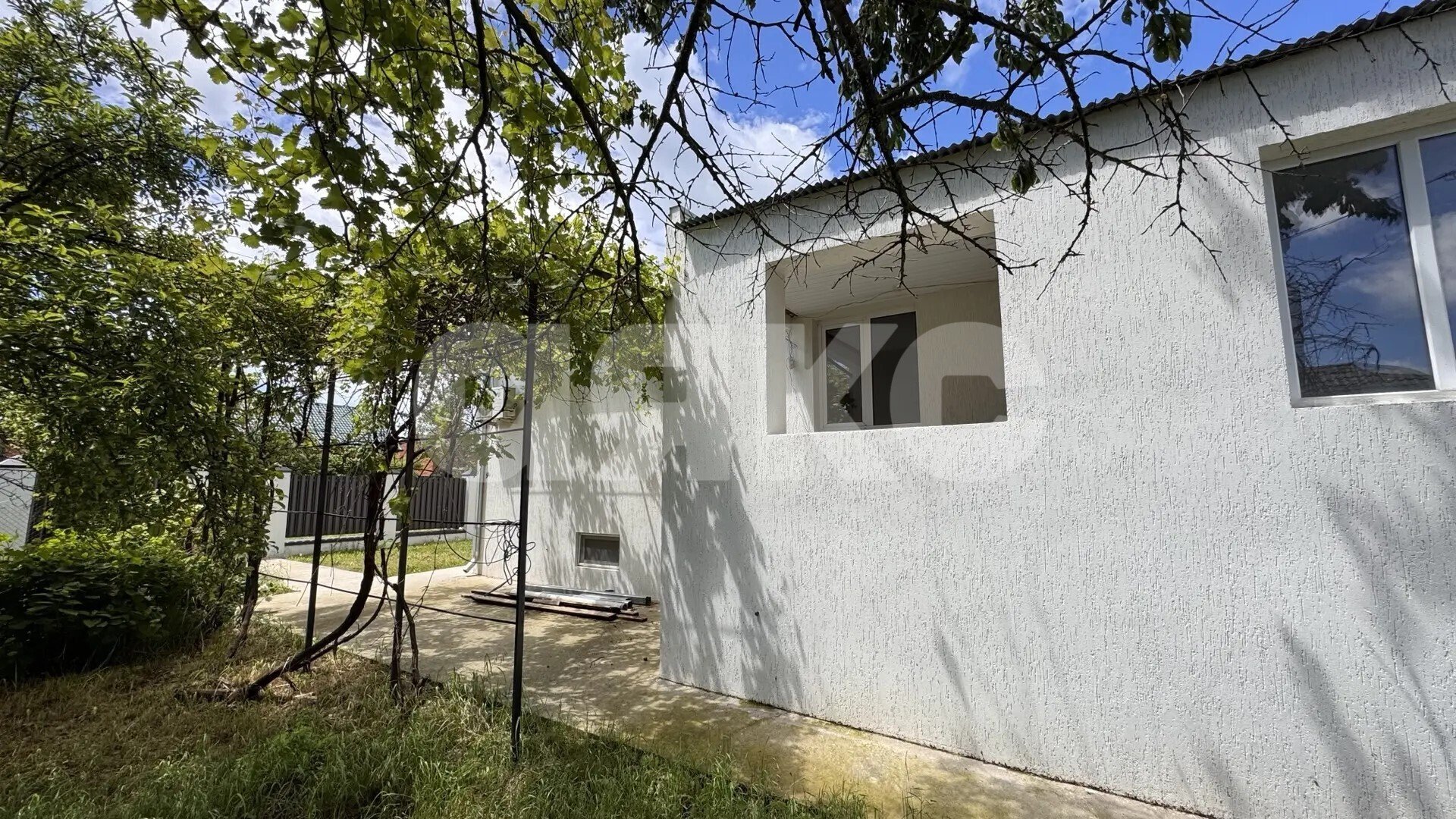 Фото №6: Дом 303&nbsp;м² + 10&nbsp;сот., 2&nbsp;эт. - Кореновск, ул. Ростовская, 27