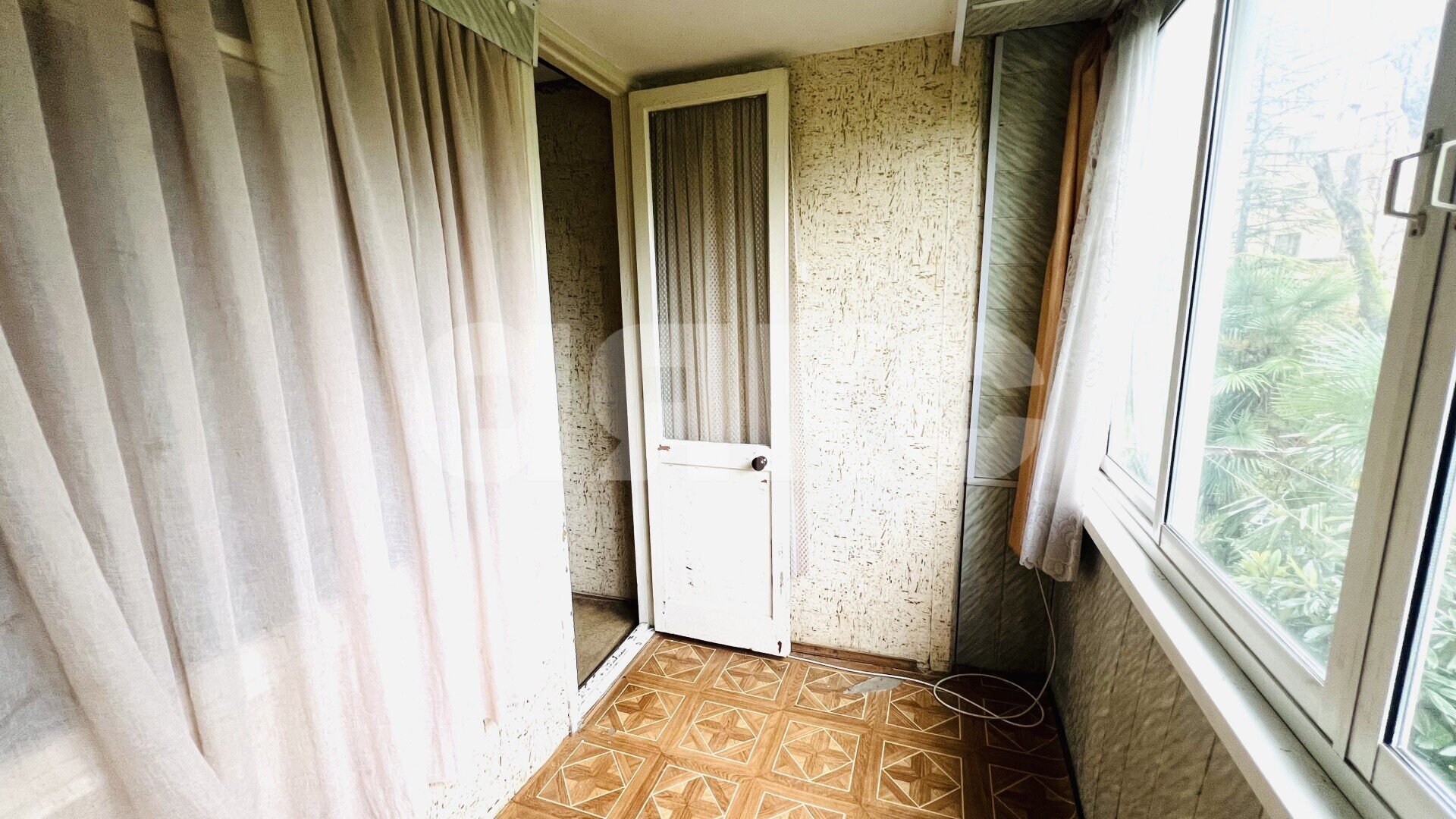 Фото №7: 1-комнатная квартира 35&nbsp;м², 2/5&nbsp;эт. - Сочи, Центральный, мкр. Завокзальный, ул. Туапсинская, 43