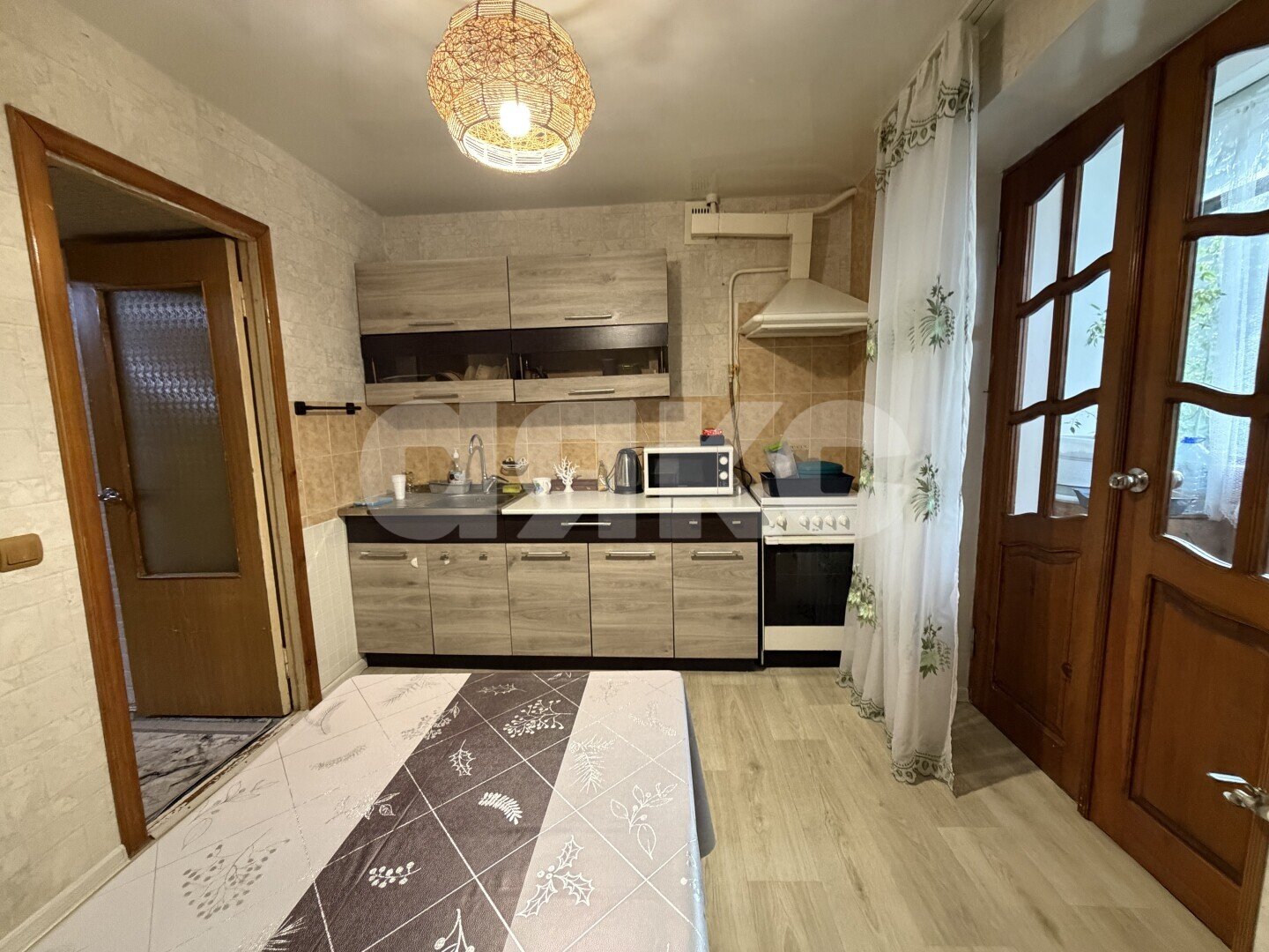 Фото №1: 3-комнатная квартира 68&nbsp;м², 1/5&nbsp;эт. - Кореновск, мкр. 2-й квартал, ул. Фрунзе, 33