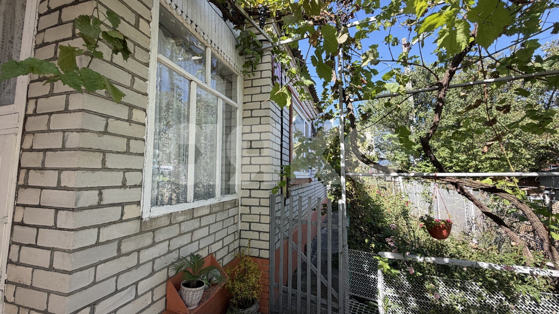 Фото №2: Дом 93&nbsp;м² + 5&nbsp;сот., 1&nbsp;эт. - Кореновск, мкр. 1-й квартал, ул. Карла Маркса, 304
