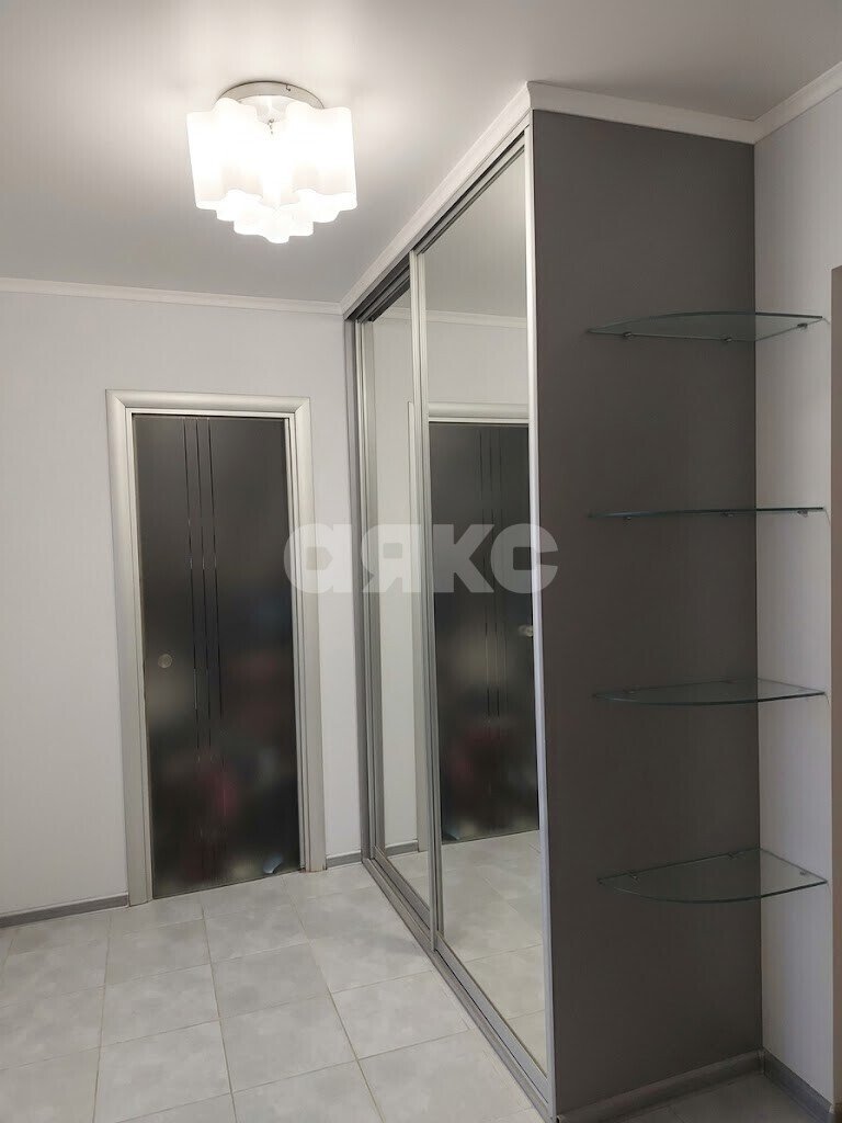 Фото №7: 1-комнатная квартира 50&nbsp;м², 13/17&nbsp;эт. - Москва, ул. Грина, 12к1