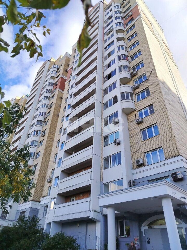 Фото №9: 1-комнатная квартира 50&nbsp;м², 13/17&nbsp;эт. - Москва, ул. Грина, 12к1