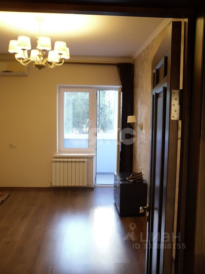 Фото №3: 2-комнатная квартира 56&nbsp;м², 2/4&nbsp;эт. - Геленджик, ул. Октябрьская, 43А