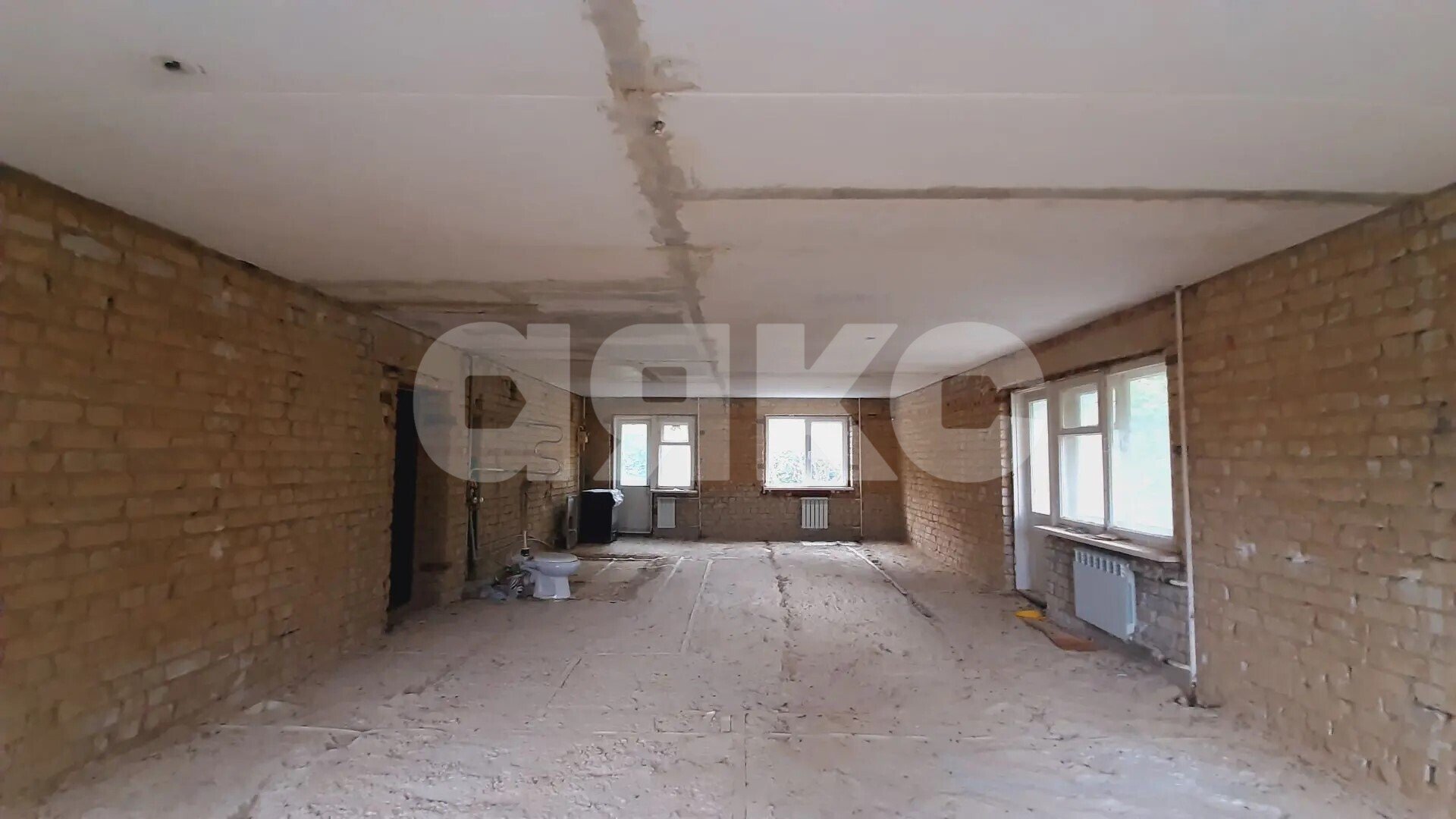 Фото №1: 4-комнатная квартира 60&nbsp;м², 3/5&nbsp;эт. - Новомихайловский, мкр. 1-й, 3