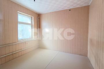 Фото №1: Дом 300 м² + 9.39 сот., 1 эт. - Дубовка, ул. Степная, 1/1