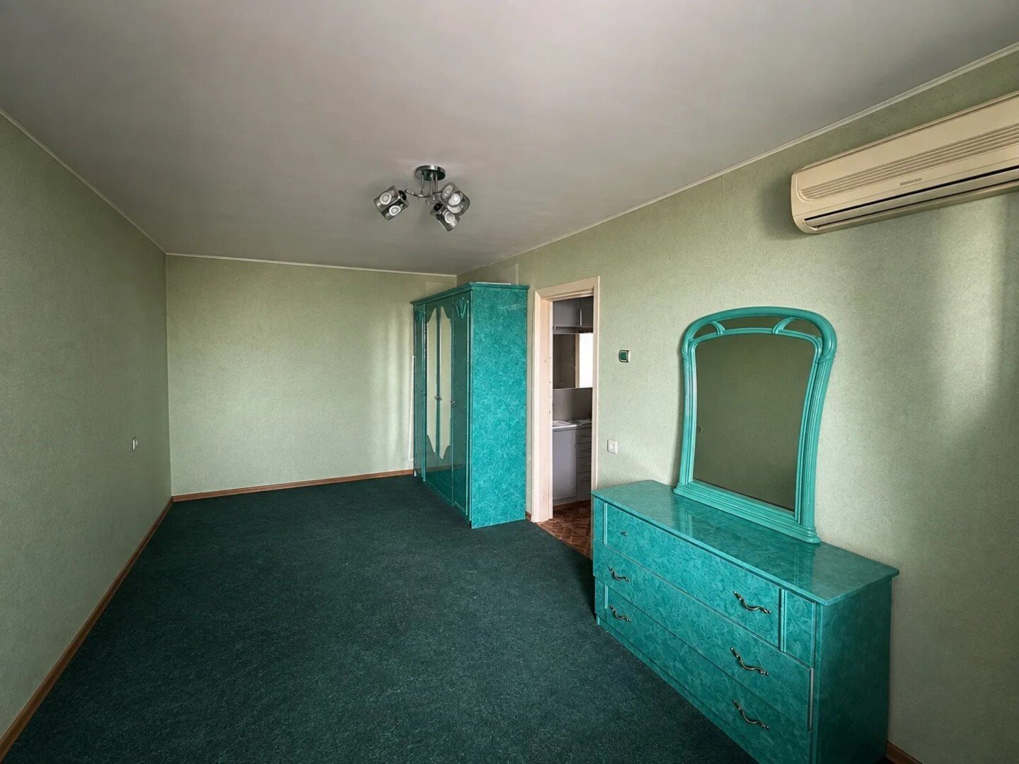 Фото №1: 2-комнатная квартира 46&nbsp;м², 9/9&nbsp;эт. - Мариуполь, р. Жовтневый, ул. Карла Либкнехта, 90