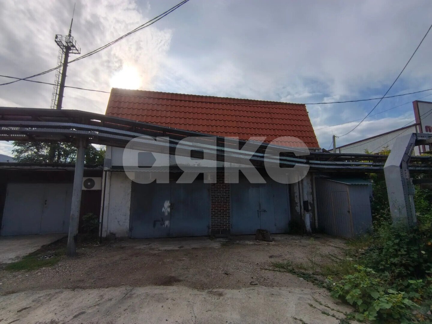 Фото №3: Коммерция 149&nbsp;м², 1/2&nbsp;эт. - Туапсе, ул. Эстакадный тупик, 1