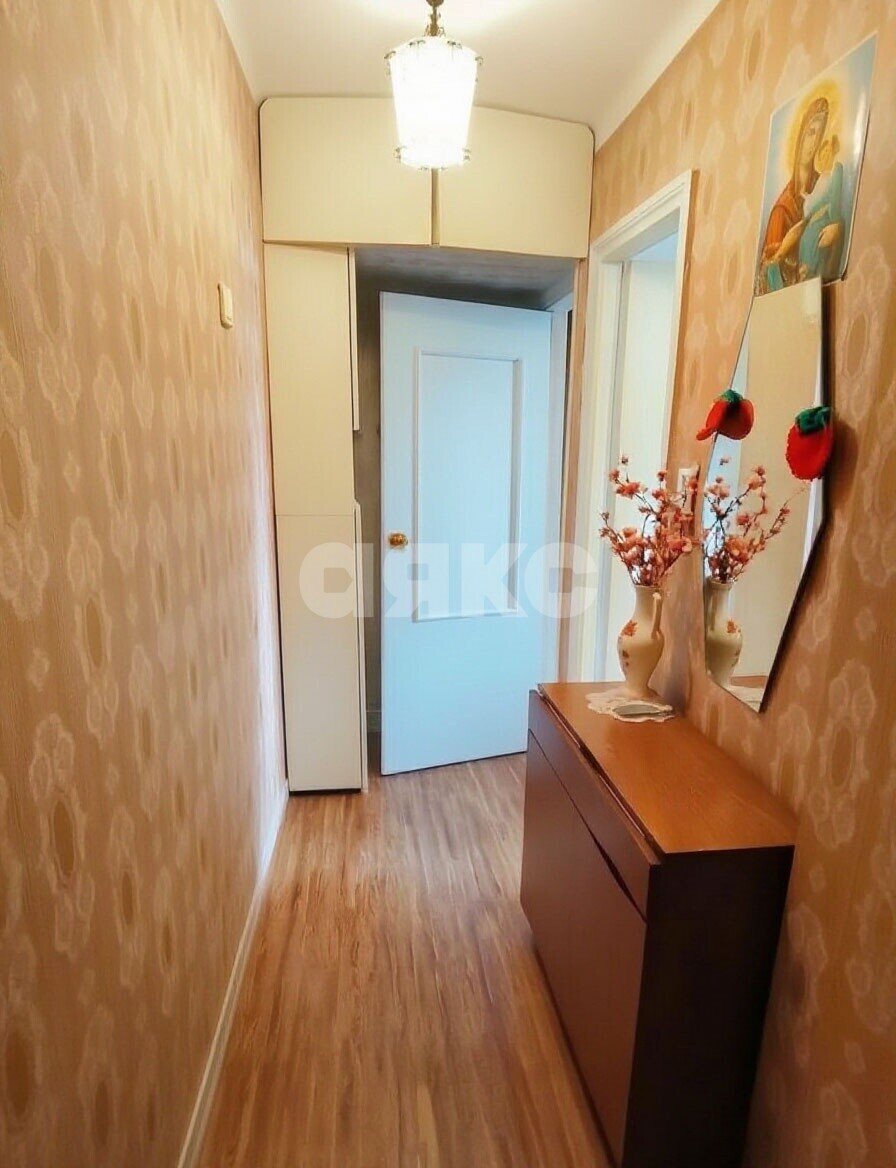 Фото №4: 1-комнатная квартира 35&nbsp;м², 2/5&nbsp;эт. - Новороссийск, р. Центральный, пр-кт Ленина, 7