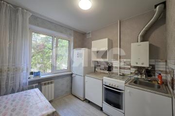 Фото №1: 1-комнатная квартира 31 м², 2/5 эт. - Волгоград, р. Краснооктябрьский, ул. Таращанцев, 48