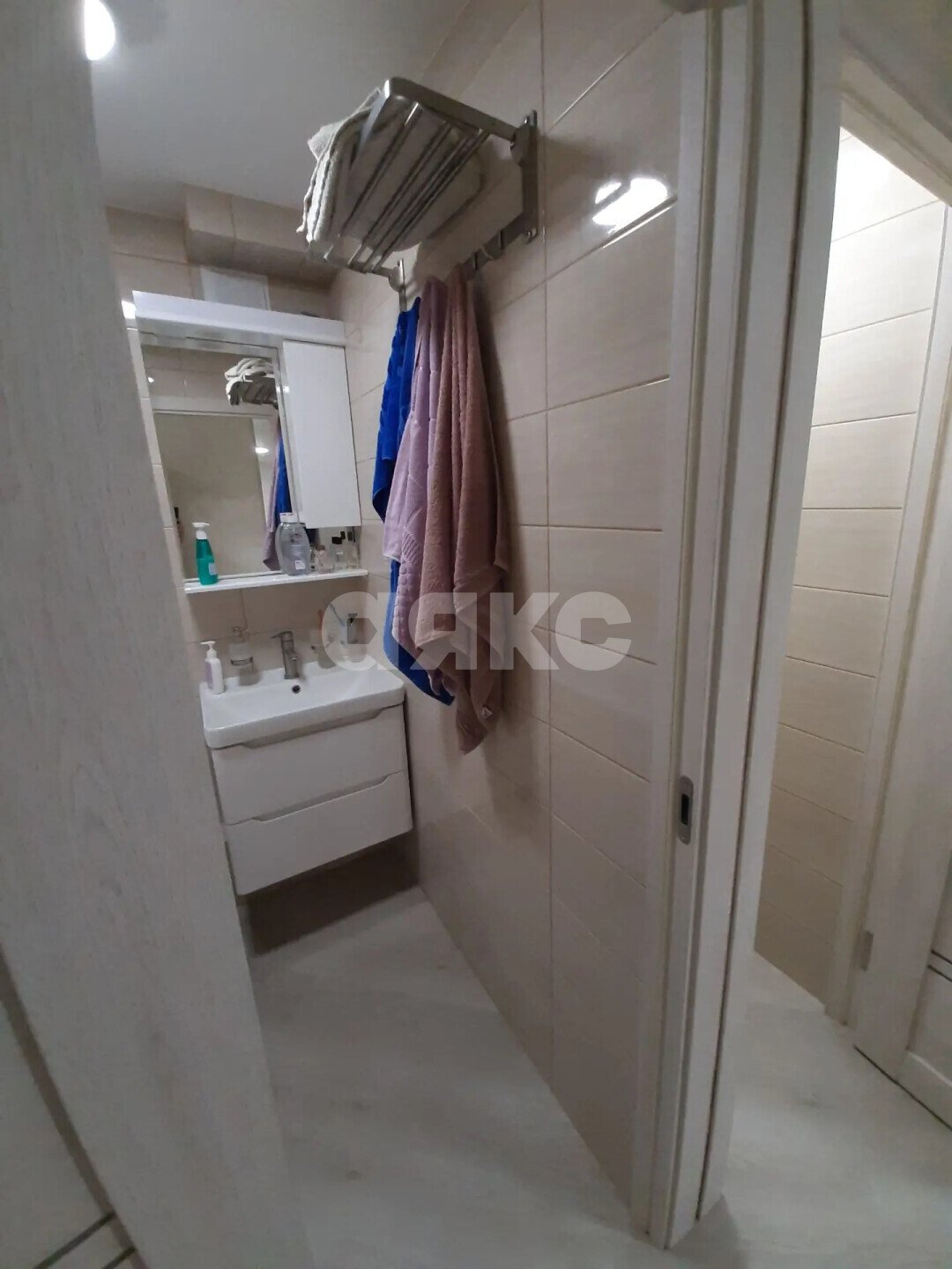 Фото №7: 4-комнатная квартира 60&nbsp;м², 3/5&nbsp;эт. - Новокубанск, ул. Нева, 42