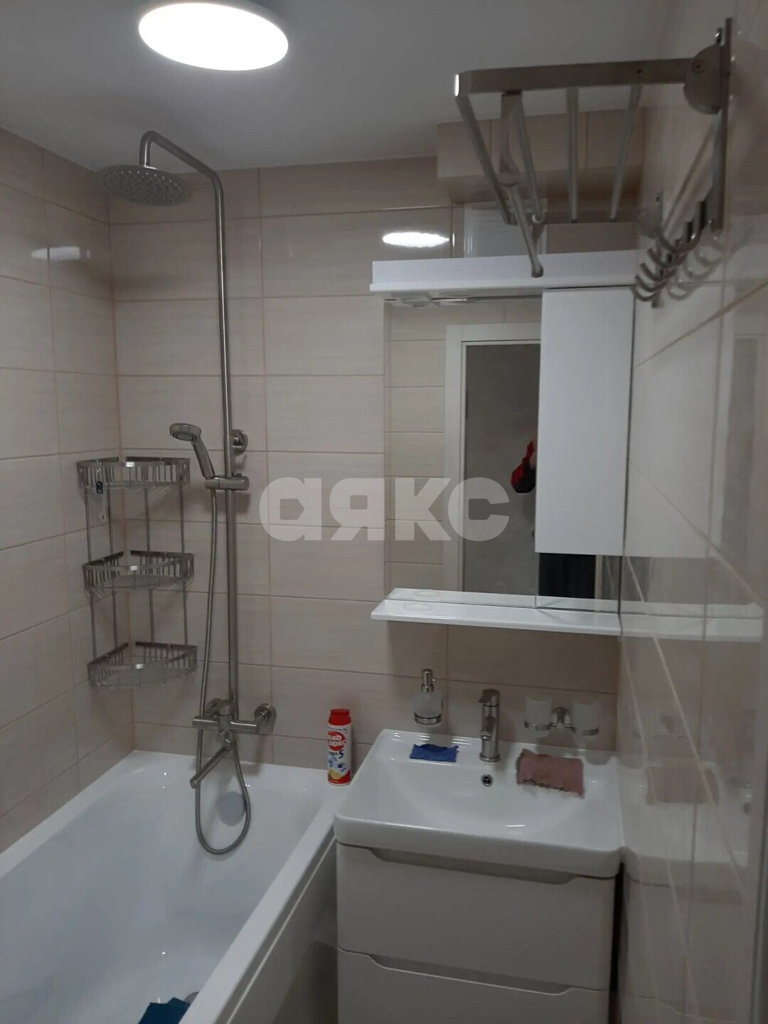 Фото №4: 4-комнатная квартира 60&nbsp;м², 3/5&nbsp;эт. - Новокубанск, ул. Нева, 42
