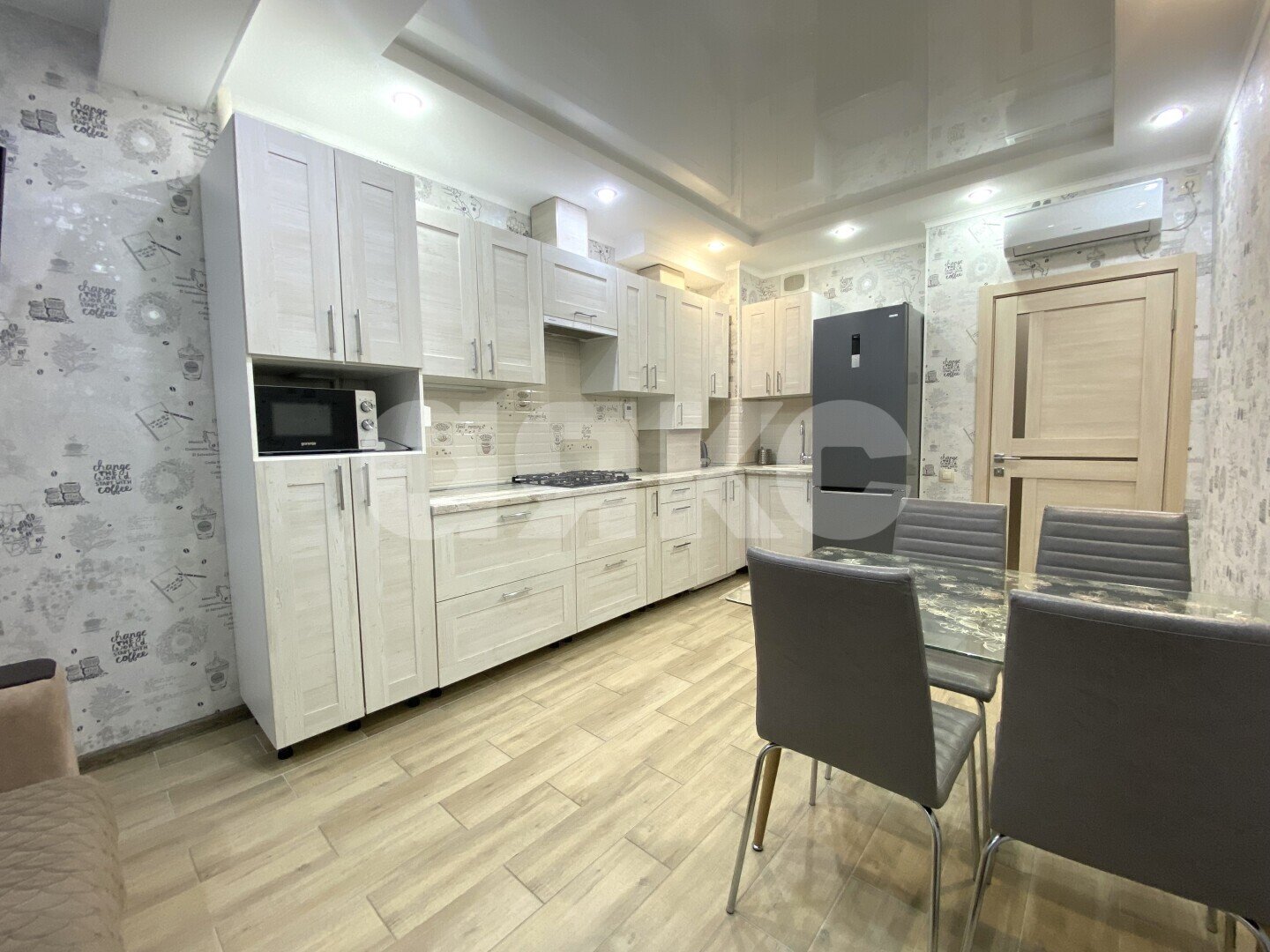 Фото №4: 1-комнатная квартира 45&nbsp;м², 3/11&nbsp;эт. - Небуг, ул. Газовиков, 3А/3