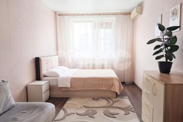 Фото №1: 1-комнатная квартира 45 м², 7/10 эт. - Батайск, ул. Урицкого, 5