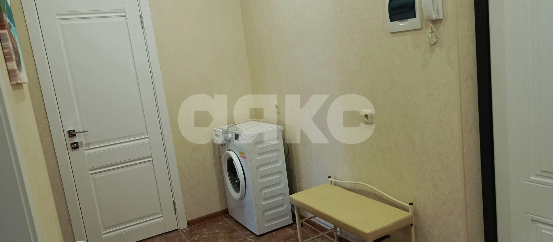 Фото №10: 1-комнатная квартира 50&nbsp;м², 2/7&nbsp;эт. - Геленджик, мкр. 5-й, ул. Островского, 67Д