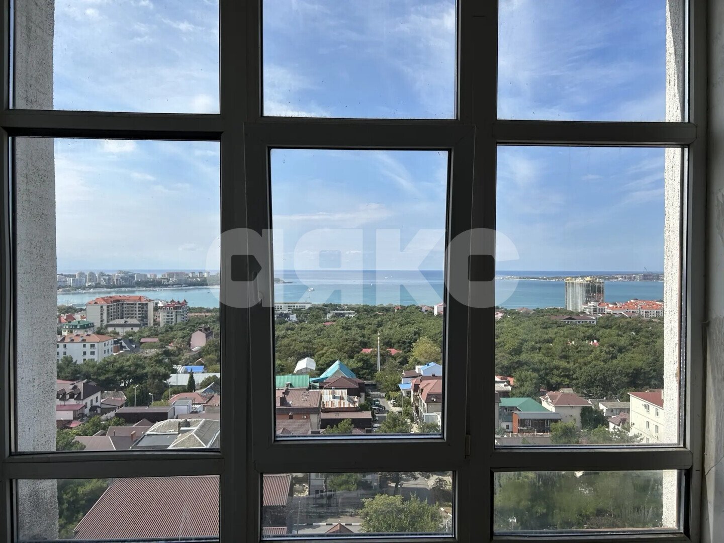Фото №2: Студия 40&nbsp;м², 10/10&nbsp;эт. - Геленджик, мкр. жилой комплекс Тихая Гавань, ул. Курортная, 14
