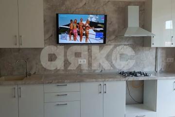 Фото №1: 1-комнатная квартира 50 м², 2/7 эт. - Геленджик, ул. Розы Люксембург, 56