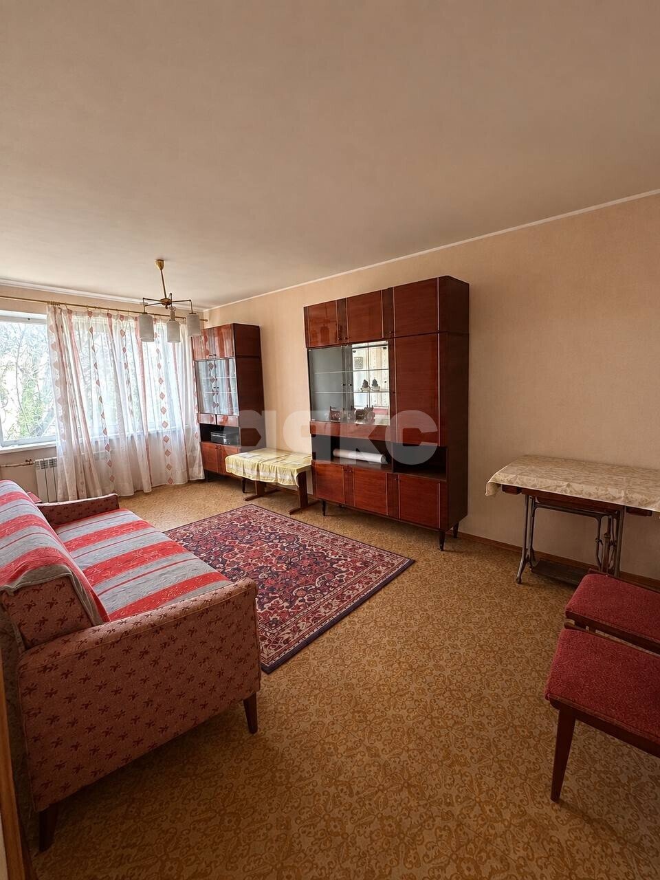 Фото №1: 2-комнатная квартира 54&nbsp;м², 4/5&nbsp;эт. - Луганск, р. Жовтневый, ул. 30-летия Победы, 25
