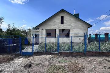Фото №1: Дом 116 м² + 39 сот., 2 эт. - Пролетарский, ул. Молодёжная, 42