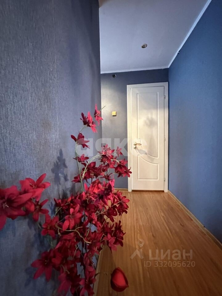 Фото №4: 2-комнатная квартира 55&nbsp;м², 2/4&nbsp;эт. - Геленджик, квартал Южный, мкр. Южный, ул. Маяковского, 4/1