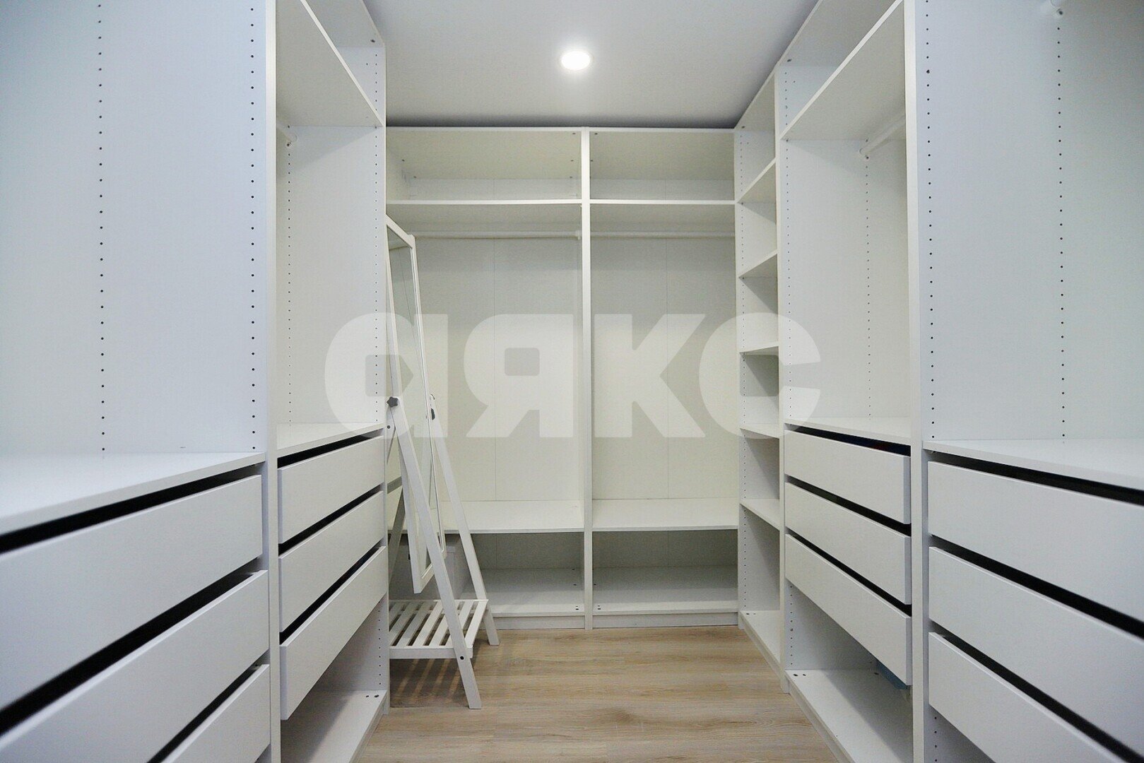 Фото №8: 4-комнатная квартира 118&nbsp;м², 18/20&nbsp;эт. - Липецк, Советский округ, Университетский, мкр. ЖК Виктория, ул. С.С. Бехтеева, 5