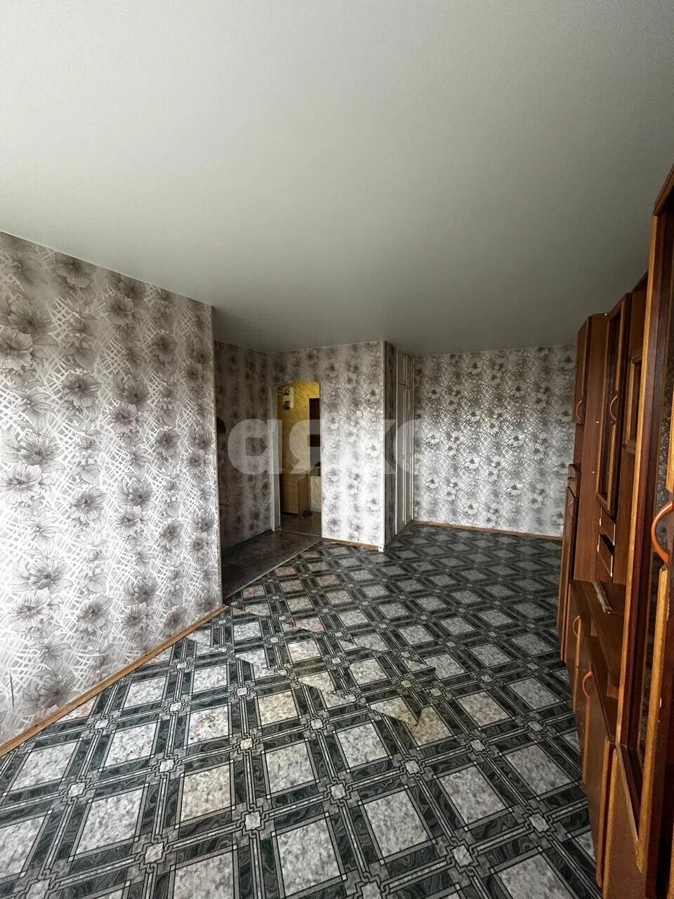 Фото №1: 1-комнатная квартира 30&nbsp;м², 4/5&nbsp;эт. - Волгоград, Красноармейский, Сакко и Ванцетти, мкр. квартал Водники, ул. Лазоревая, 189