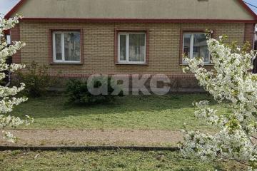 Фото №1: Дом 110 м² + 4 сот., 2 эт. - Александровск, ул. Советская, 18