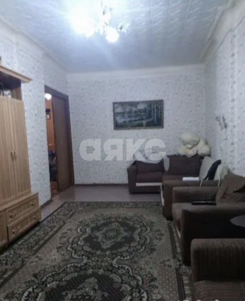Фото №10: 3-комнатная квартира 84&nbsp;м², 1/4&nbsp;эт. - Волгоград, р. Тракторозаводский, ул. Борьбы, 3
