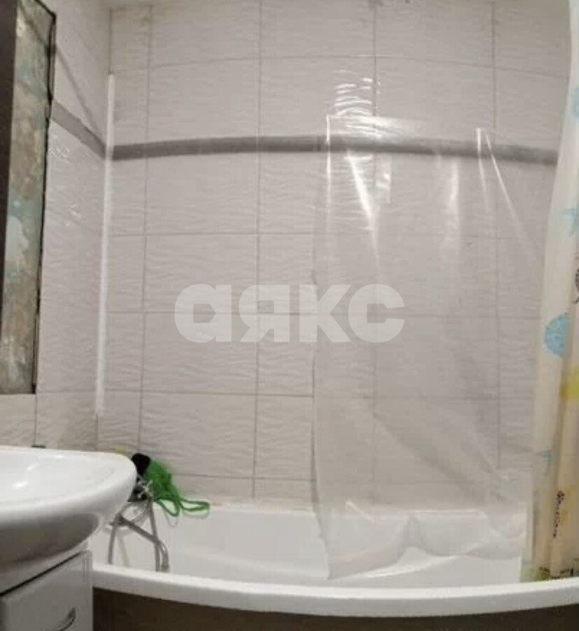 Фото №4: 2-комнатная квартира 54&nbsp;м², 9/9&nbsp;эт. - Волгоград, Тракторозаводский, Спартановка, мкр. 410-й, ул. Менжинского, 12