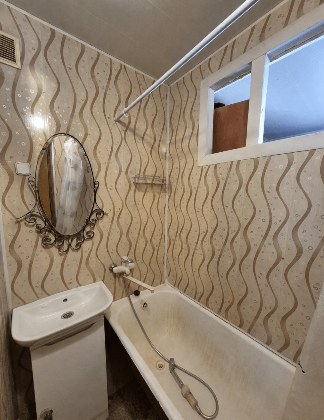 Фото №7: 2-комнатная квартира 44&nbsp;м², 5/5&nbsp;эт. - Мариуполь, р. Жовтневый, пр-кт Строителей, 97